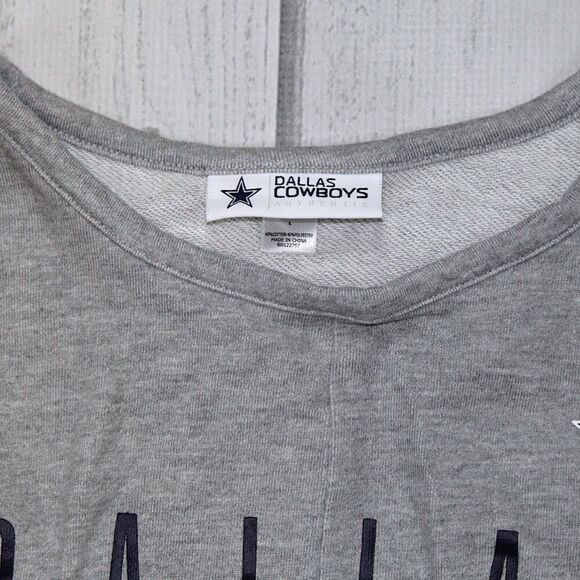 Dallas Cowboys Authentic Gear Women's Bunch Sweater - L - Picture 3 of 6